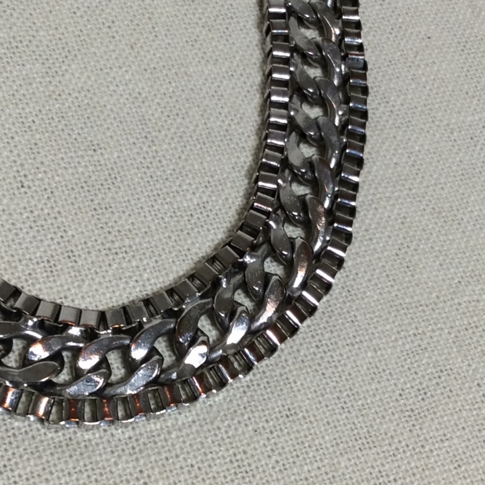 Silver Chainlink Necklace - Picture 3 of 3